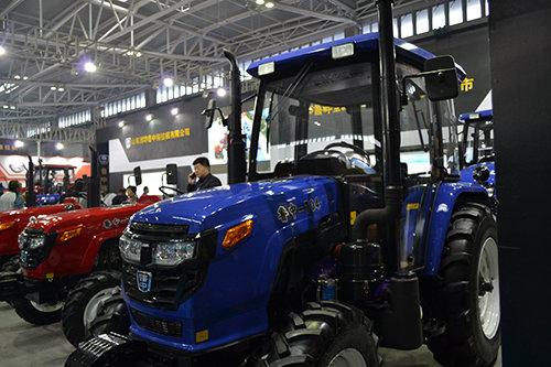 鲁中704轮式拖拉机