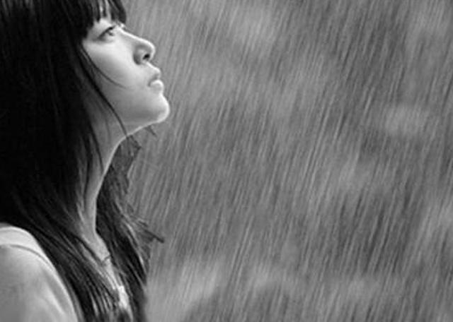 伤感说说看了想哭:总要走陌生的路,看陌生的风景听陌生的歌