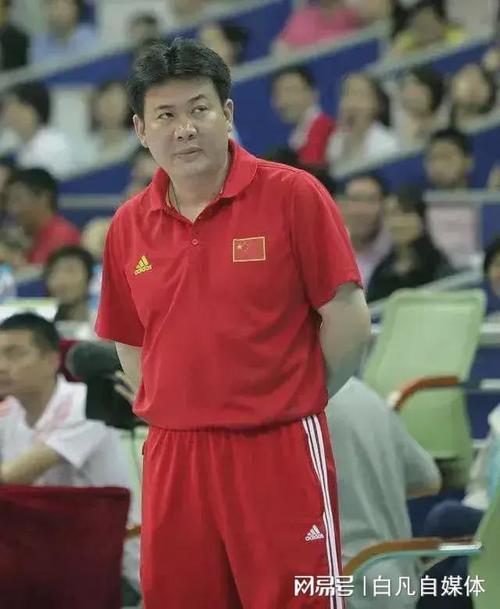 蔡斌任新一届国家女排主教练