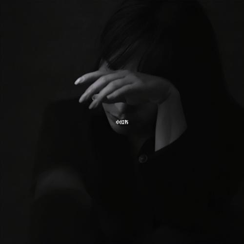 黑色丧系女生头像_丧系_女生头像_头像_黑色系_丧系头像_素材_头像