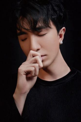 李常超档期咨询,出席活动及广告代言业务洽谈