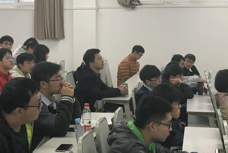 维识教育科技人工智能知识科普进校园江汉大学站