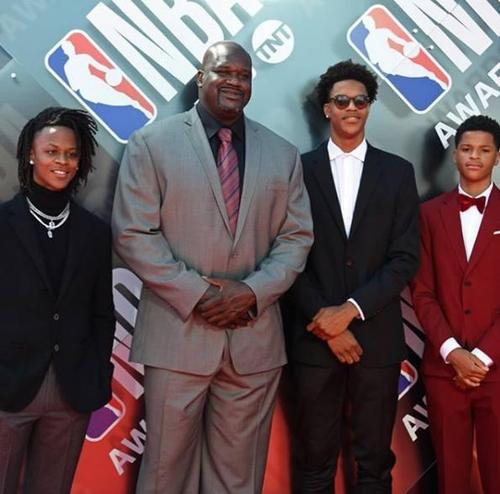 儿子还没进nba就想造假, 奥尼尔晒出一张图, 让儿子无言以对