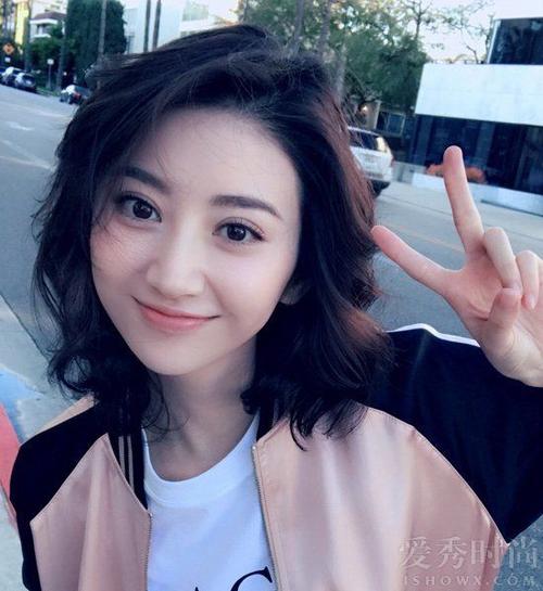 娱乐圈中谜一样的女人,连王思聪都不敢惹,却总是火不起来