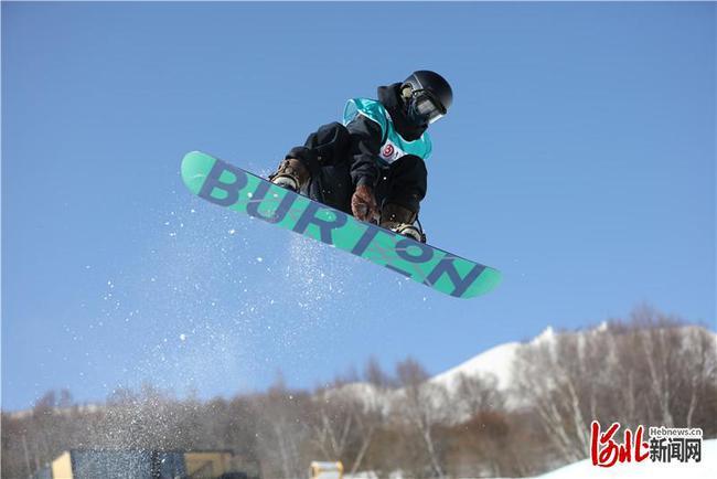 相约冬奥|全国单板滑雪u型场地技巧锦标赛在崇礼举行