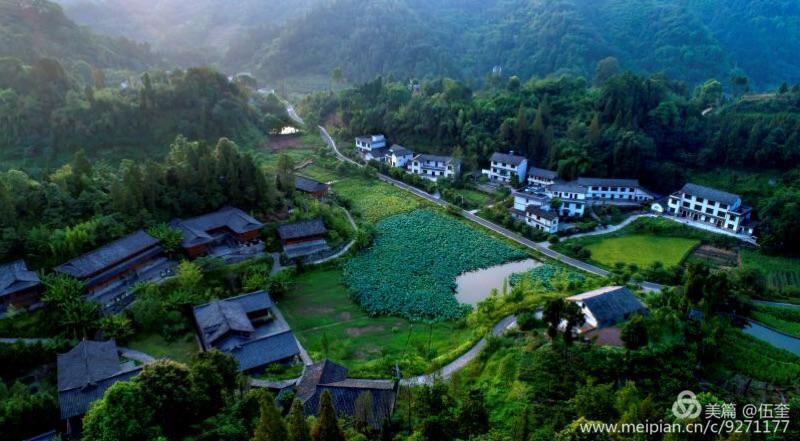 中国最美乡村之--沐川桃源山居!摄影,编辑:伍奎