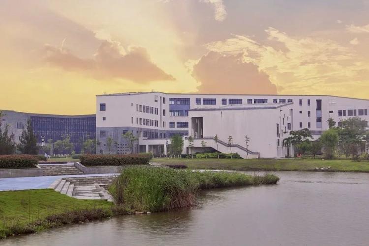 这里是温州理工学院!