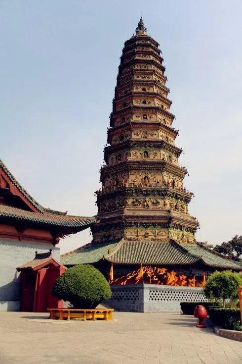 山西寺庙发现稀世宝藏,日军疯狂抢夺,方丈拼死守护!