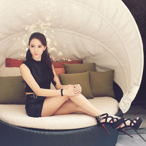 网红直播推广排行榜温婉动人又小性感的gia陈可