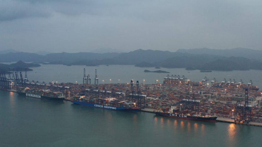 4k航拍深圳盐田港