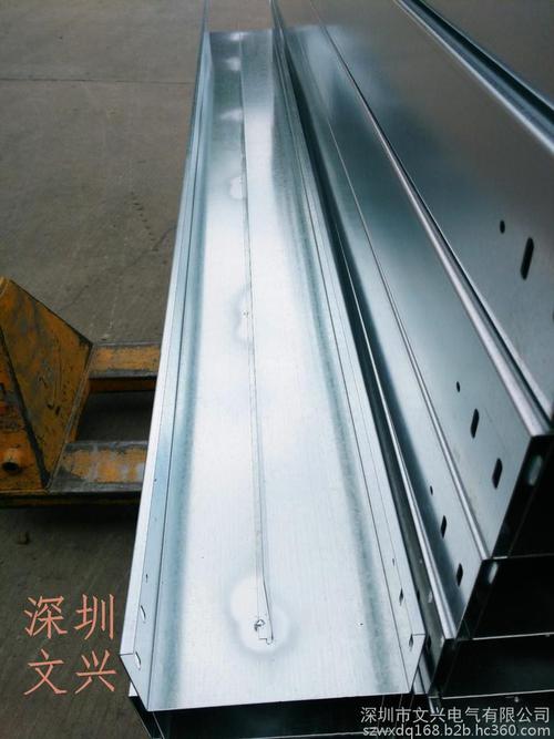 两米一条铁线槽热镀锌材质线槽防静电喷塑桥架小型线槽厂家加工定制小