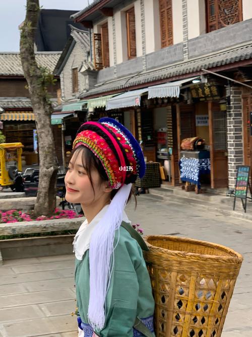 在大理古城 |总能遇见这个白族小姑娘_古城_民族_扎染