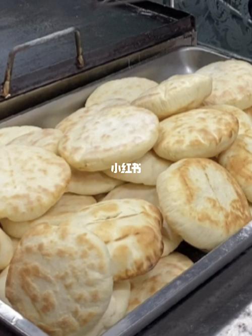 火遍河南的%灌汤烧饼 你吃过吗?_豆皮_摆摊_美食_美食