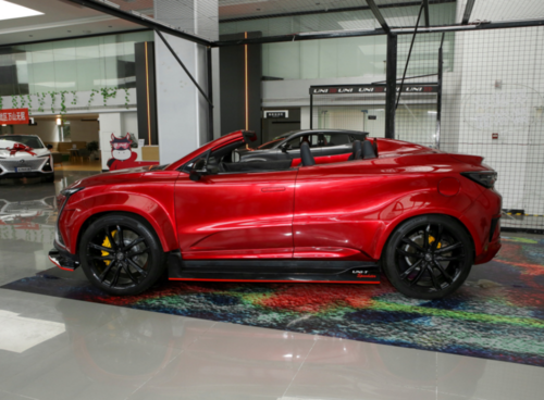 长安敞篷suv进店,十几万的车改出百万气场,若量产你愿