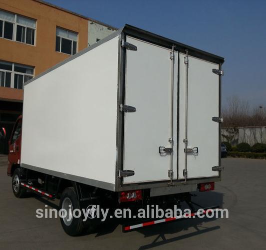a car dry cargo