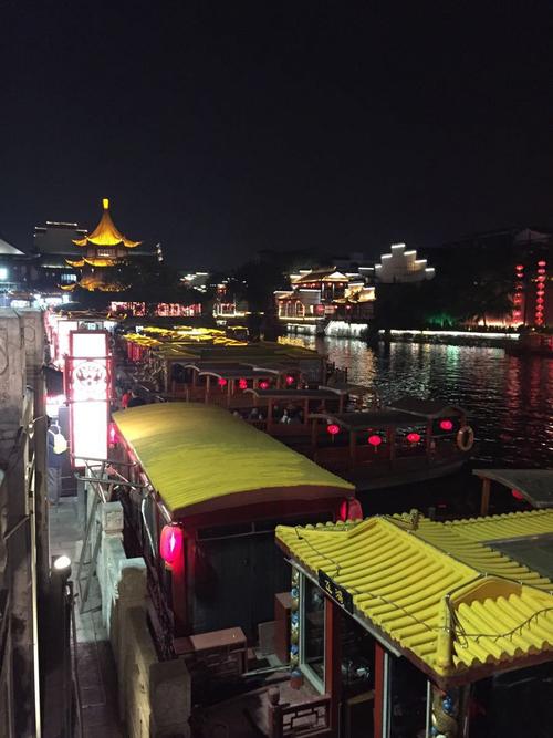 【携程攻略】南京夫子庙景点,人很多 晚上去逛的 顺便