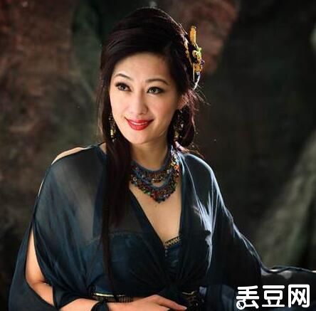 孟广美演李莫愁偷小孩儿图片放送 颜值狠超小龙女