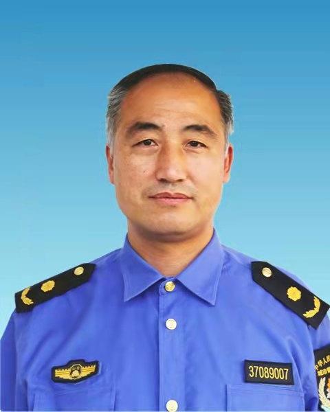 梁山县综合行政执法局领导信息