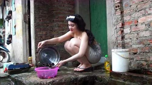 河南老光棍娶越南姑娘,如今生活过得咋样?画面让人太羡慕!