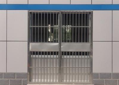 玻璃式不锈钢门效果图