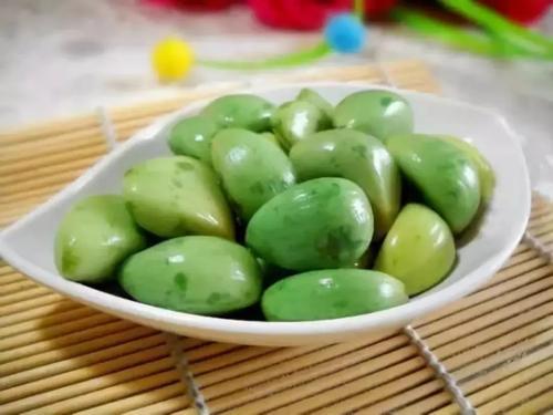 腊八蒜怎么腌才嘎嘣脆香?又有哪些食用禁忌你知道吗