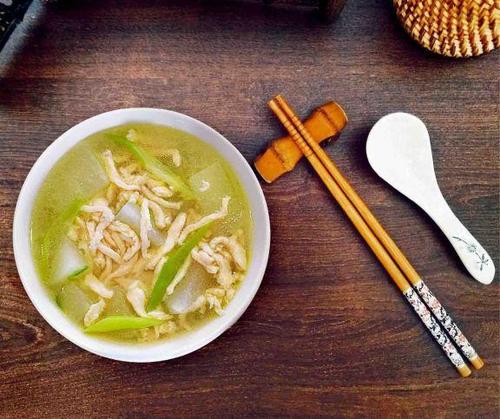 适合儿童,老人的夏季美食--冬瓜鸡丝汤