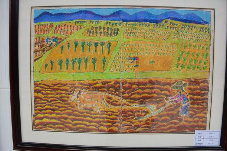 勐班中学"爱我家乡"学生绘画展!