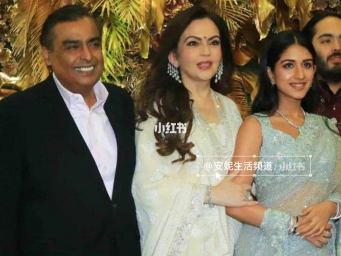 亞洲首富夫人-妮塔的华丽_ootd_珠宝首饰_裙子_文化