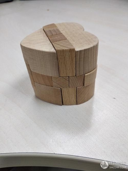 "的拆开方法(个人觉得心锁是颜值担当2,拆第一,二根 心形左侧中间部分