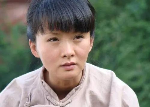 "香秀"谢兰:丁克11年,老公比她大11岁,父母都是聋哑人