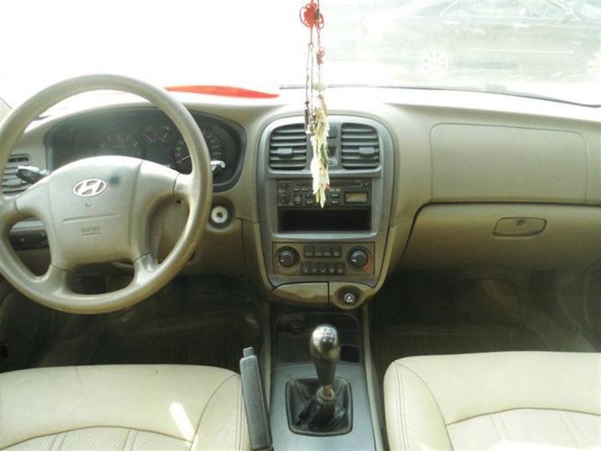 索纳塔 03款 2.0手动舒适型