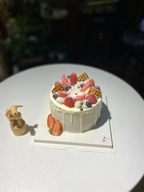 近期的水果蛋糕分享_水果蛋糕_蛋糕_简约款水果蛋糕_美食_美食展示