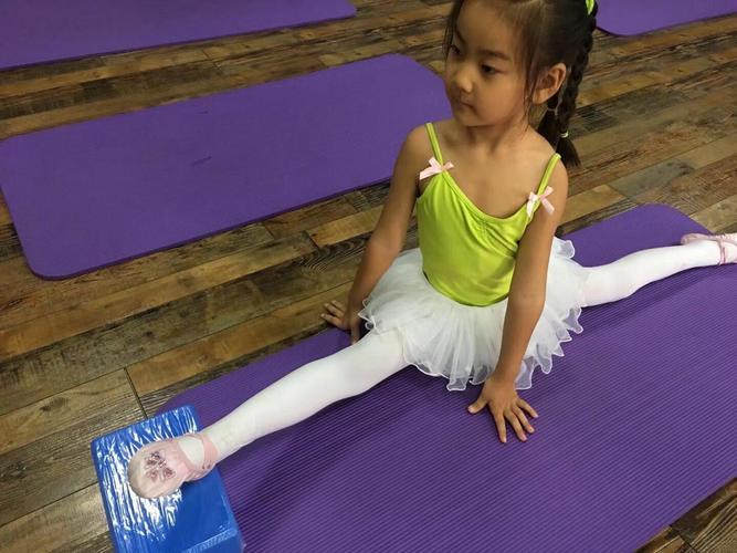 北京红缨天之娇幼儿园舞蹈一分耕耘一分收获