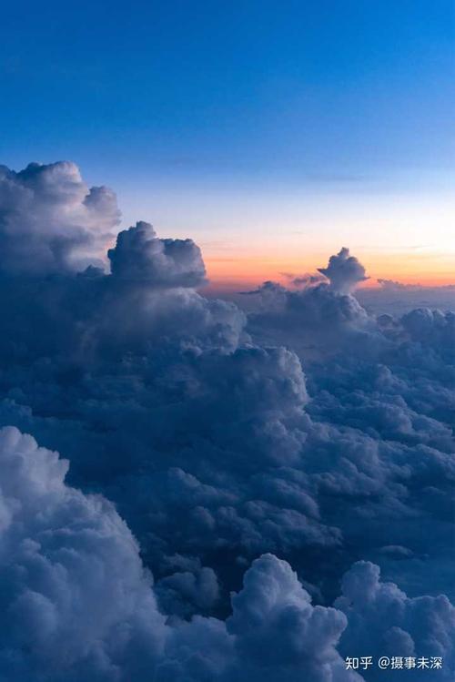 你在飞机上拍过什么神仙照片?