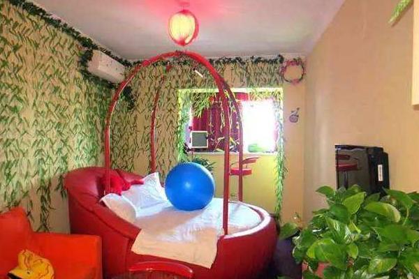 酒店情侣套房中的"圆球"有什么用?是摆设吗?到底有什么作用?