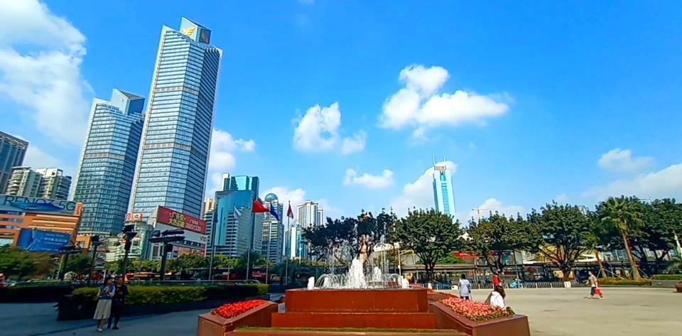 中国一线城市,广州天河城购物中心,是广州最繁华的商业中心