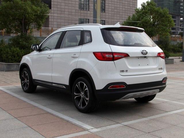 国产级suv浅谈一汽森雅r7用车评测