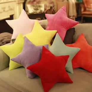 厂家批发五角星沙发车用靠垫爱心形午休抱枕结婚庆枕头男女生日礼