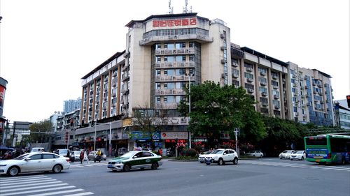 城市 拍摄于四川遂宁市船山区和平路口