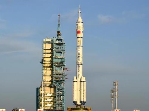 根据相关消息,神舟十二号载人飞船和长征二号f遥十二运载火箭组合