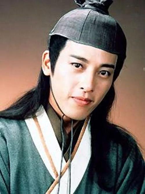 这种痞帅痞帅的气质, 0 3 东莞:吕颂贤 很多00后可能不认识吕颂贤