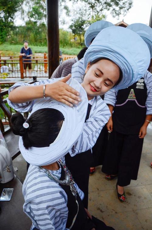 布依族服饰这么美你都见过吗