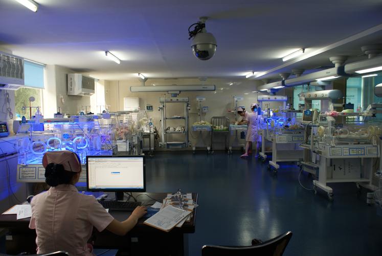 [内科科室]十三病室(儿科,新生儿科)