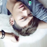 韩版90后高清qq个性男生头像:我有努力一直笑,可眼泪还是会掉