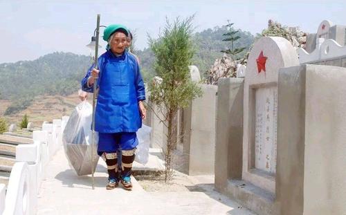 心酸的哭泣,无奈的等待——《妈妈我等了你二十年》