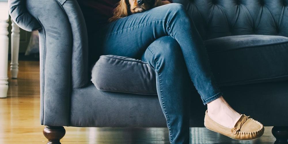 原来,怎么坐沙发也是一门学问!