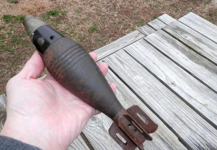 被60mm 迫击炮弹击穿是什么体验?这哥们竟然没有死