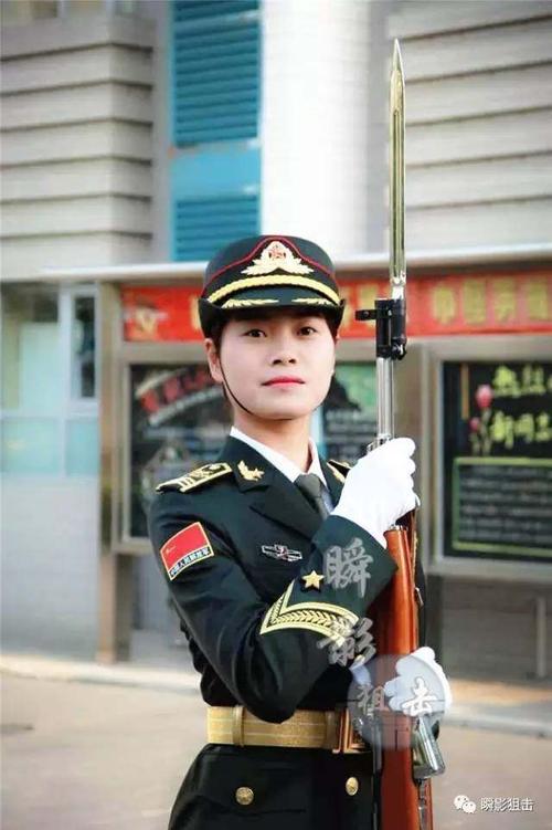 张雅茹 | 三军仪仗队退伍女兵的正步人生路