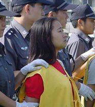 转载即将走向死亡的女犯人