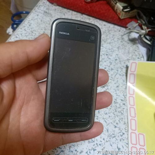 诺基亚手机一台